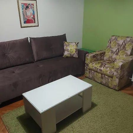 Monte Vista Apartment