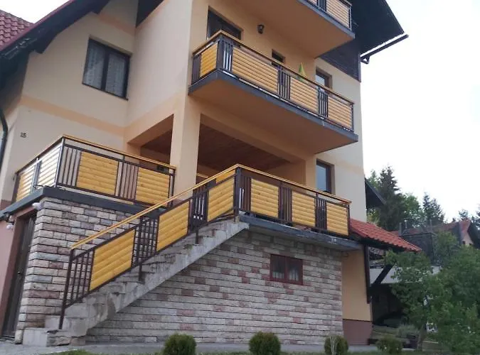 アパート Monte Vista ズラティボール